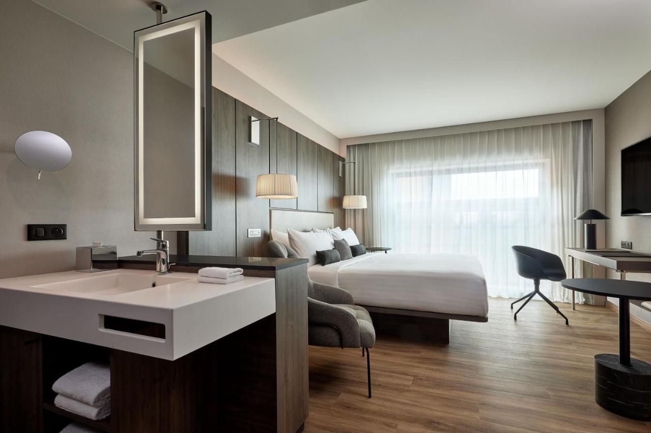Ac Hotel By Marriott Strasbourg Bagian luar foto