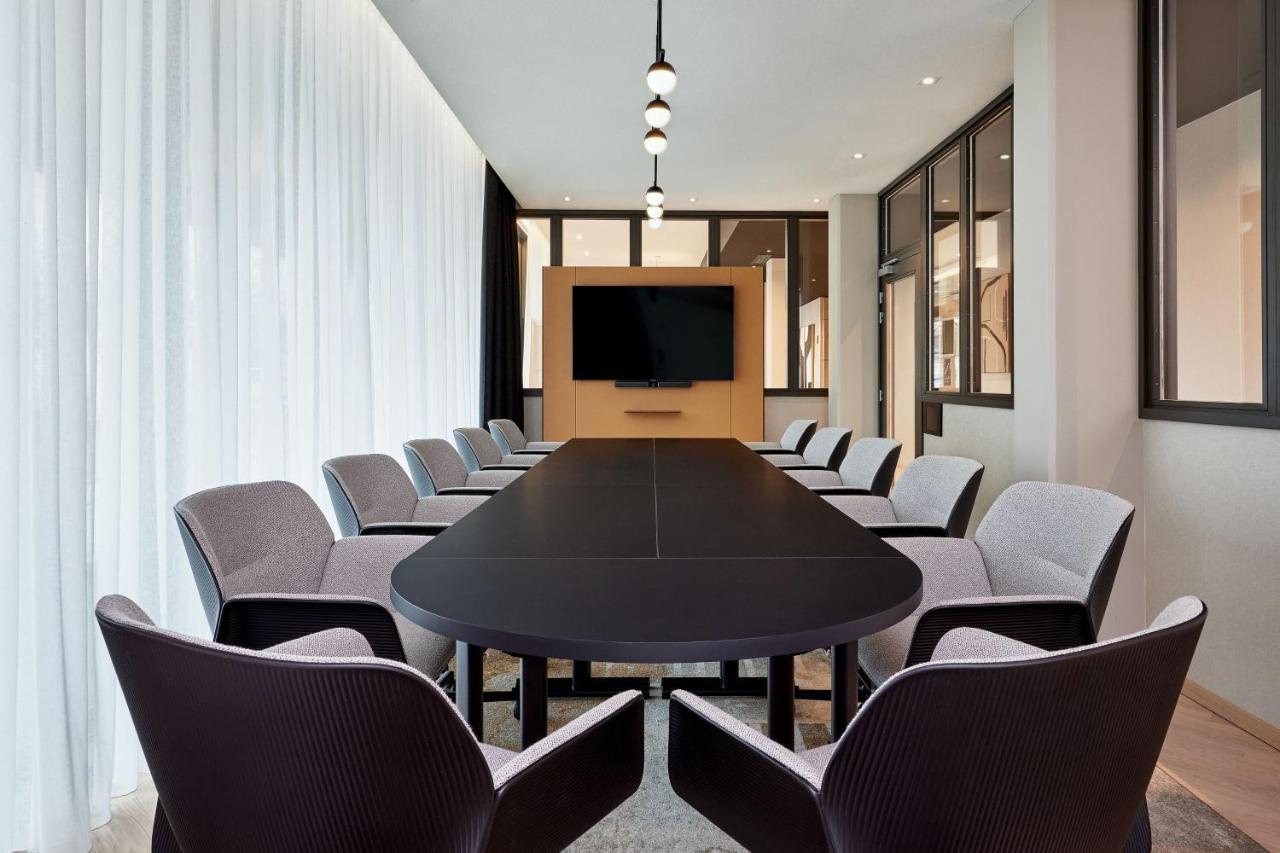 Ac Hotel By Marriott Strasbourg Bagian luar foto